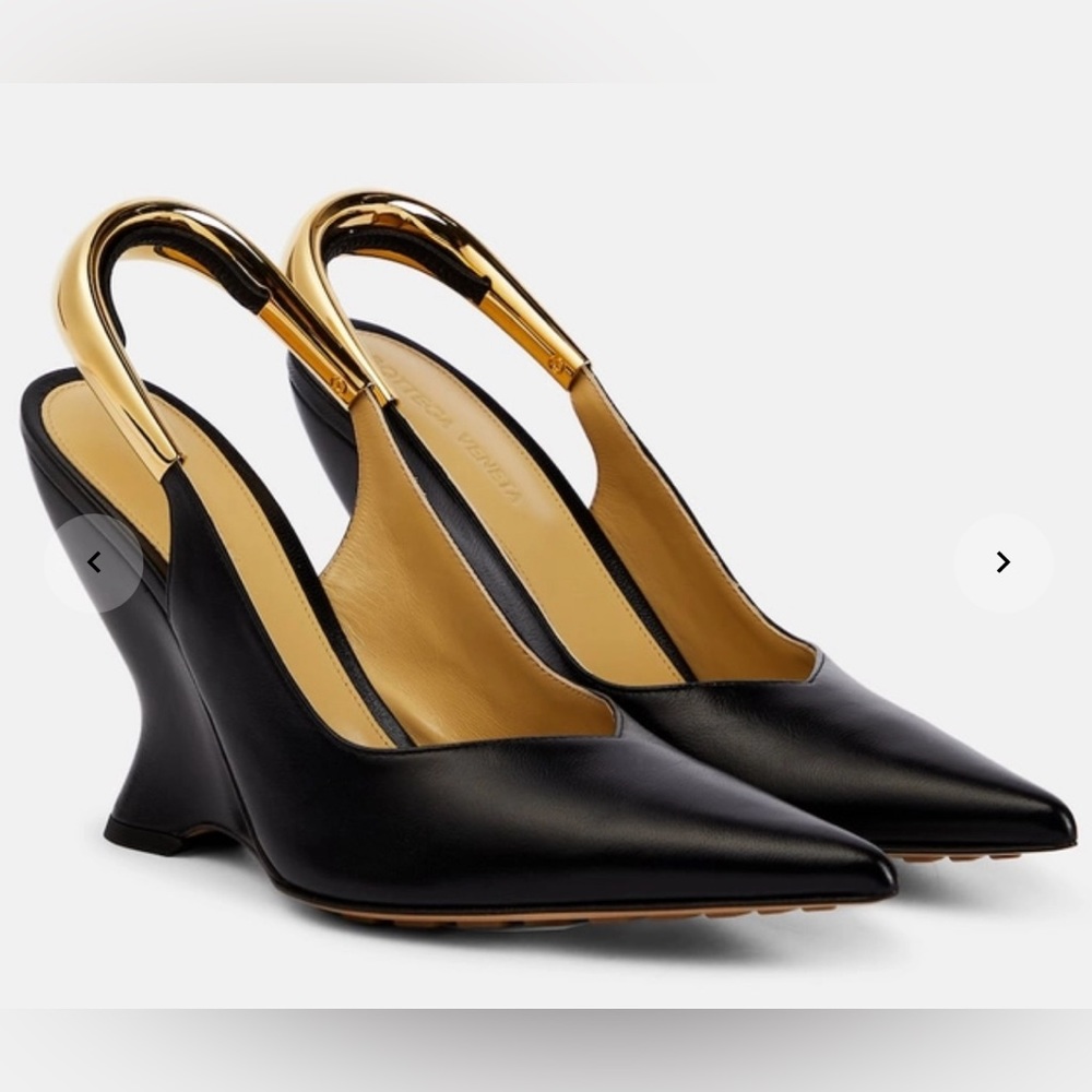 Bottega Veneta Punta Leather Slingback Pumps